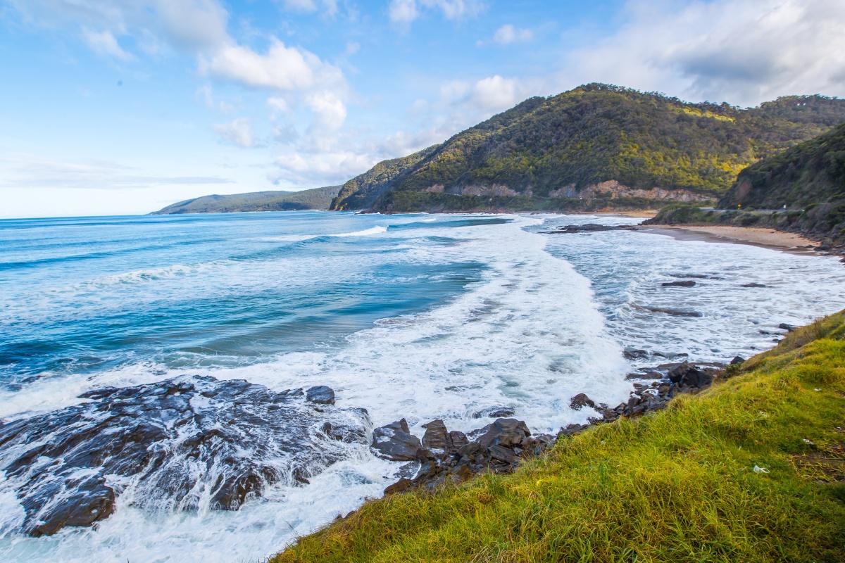 great ocean road .