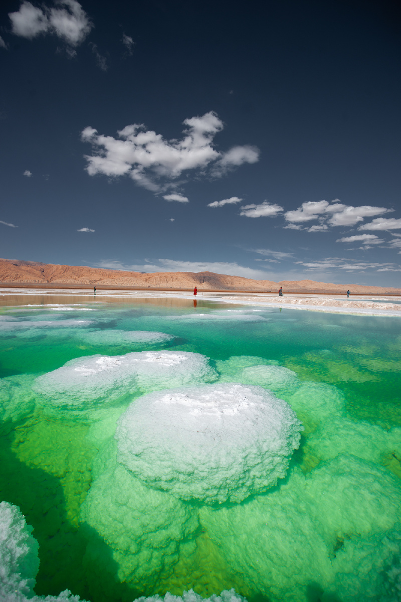 茫崖翡翠湖的夏天