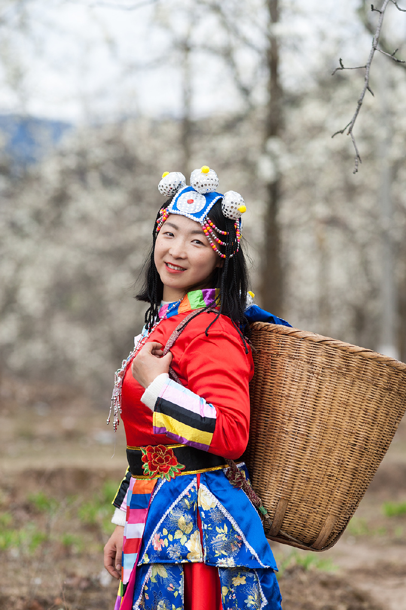 摄于川西故乡的云关注