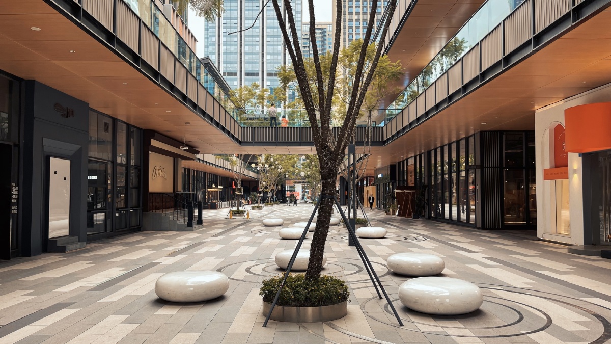 万科成都东郊记忆附近社区商业天荟广场