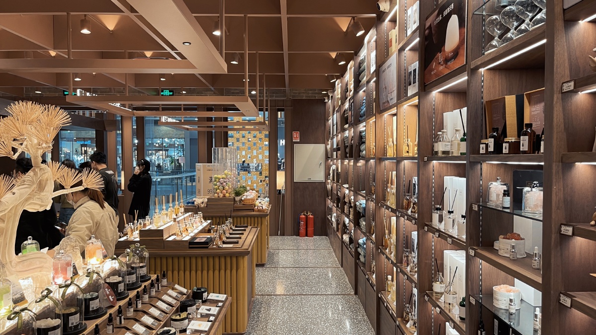 北京荟聚代字行家居与烘培结合的品牌陈列展示