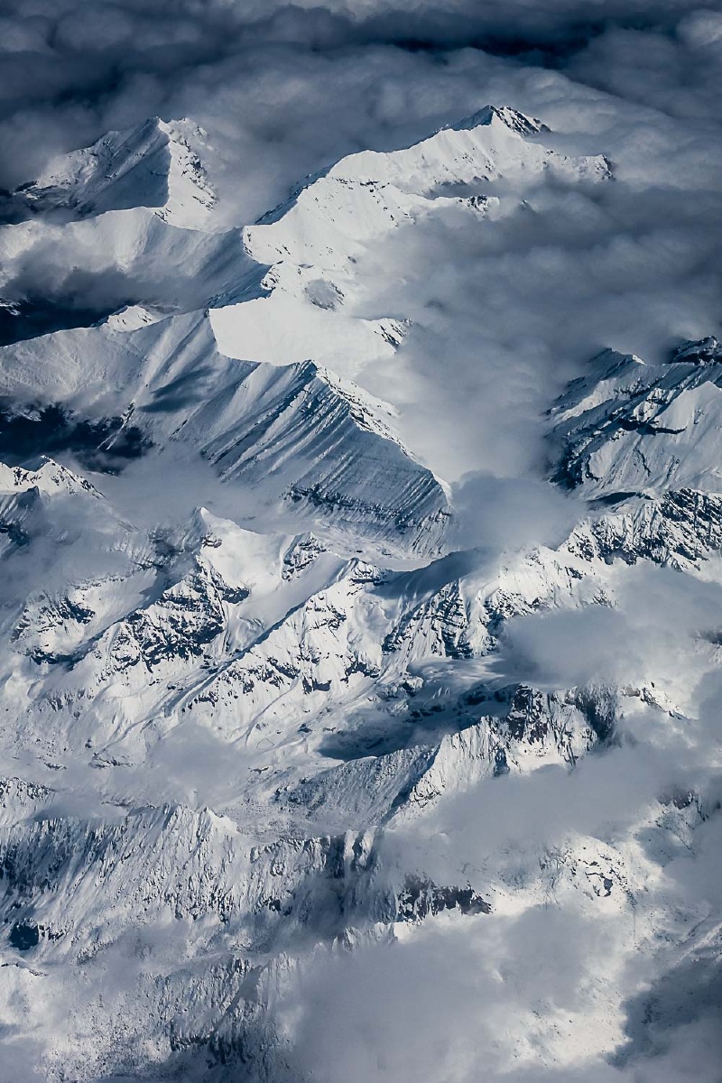 航拍中国最美航线之-俯视群山