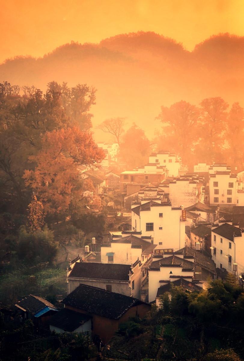 最美乡村～婺源石城日出.