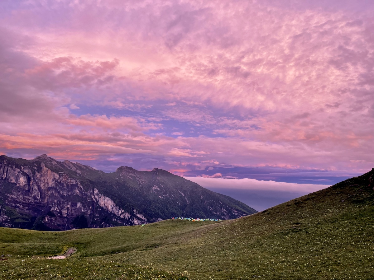 四川九顶山徒步风景