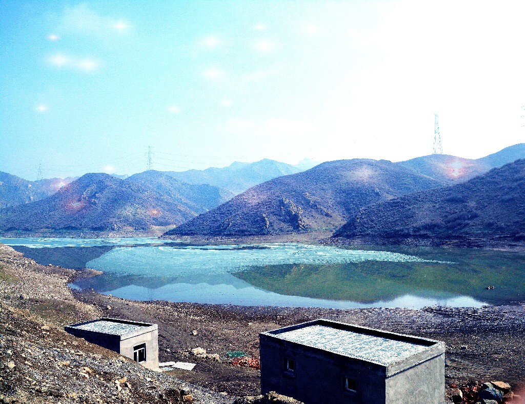 那山，那水，却没有那人