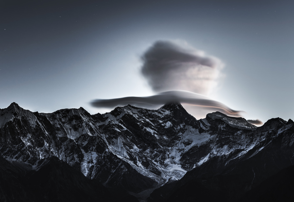 南迦巴瓦帽子云