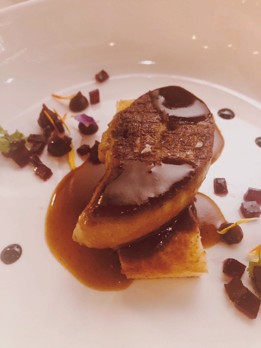 米其林法国餐最好吃的是这家餐厅的鹅肝和鱼子酱蟹肉