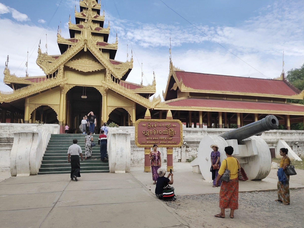 缅甸瓦城皇宫风景美
