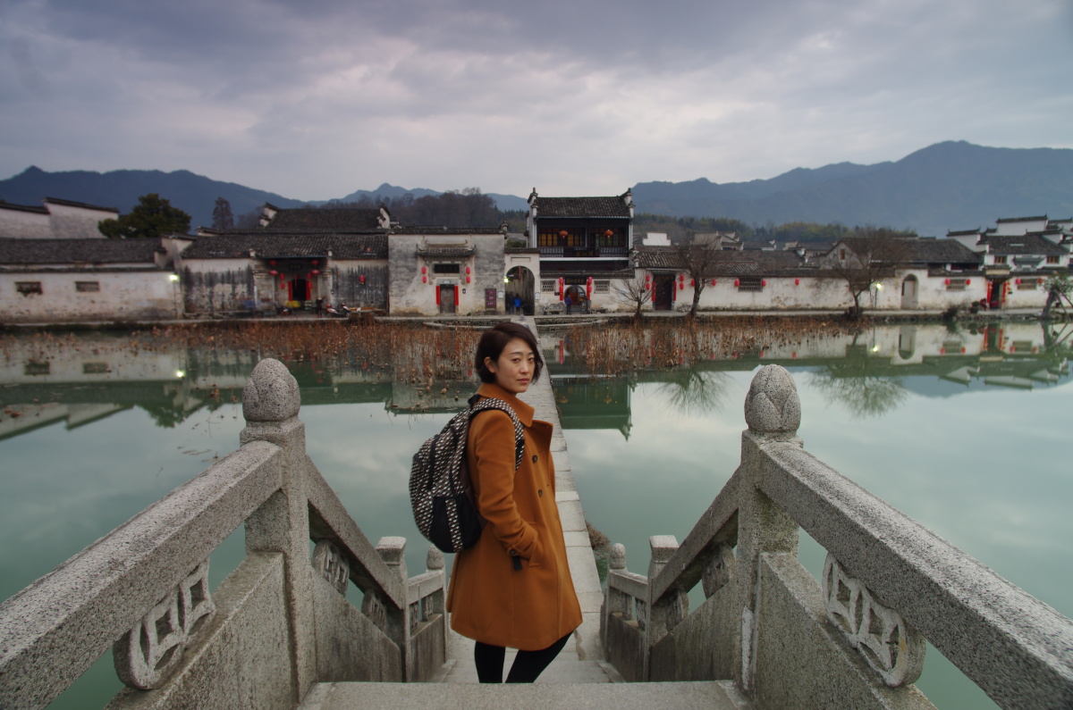 宏村之人物绝大部分为14定焦的广角人像