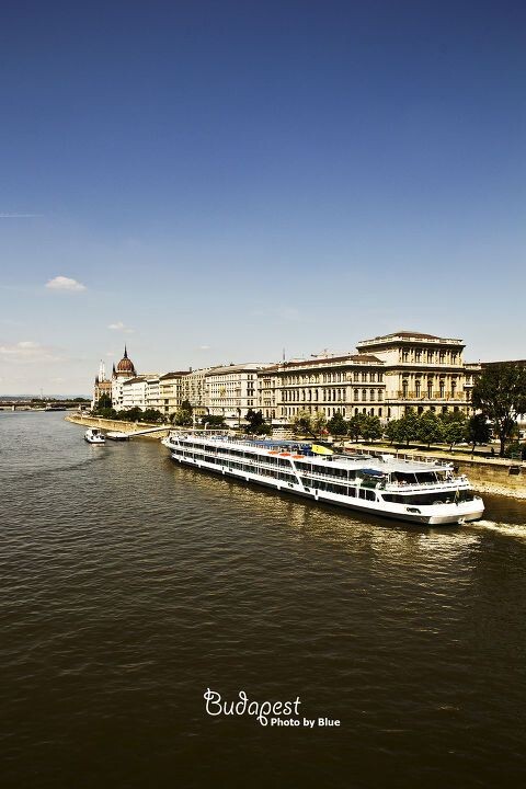 多瑙河畔，布达佩斯(Danube River, Budapest)<br />
