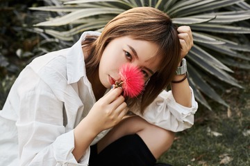 001