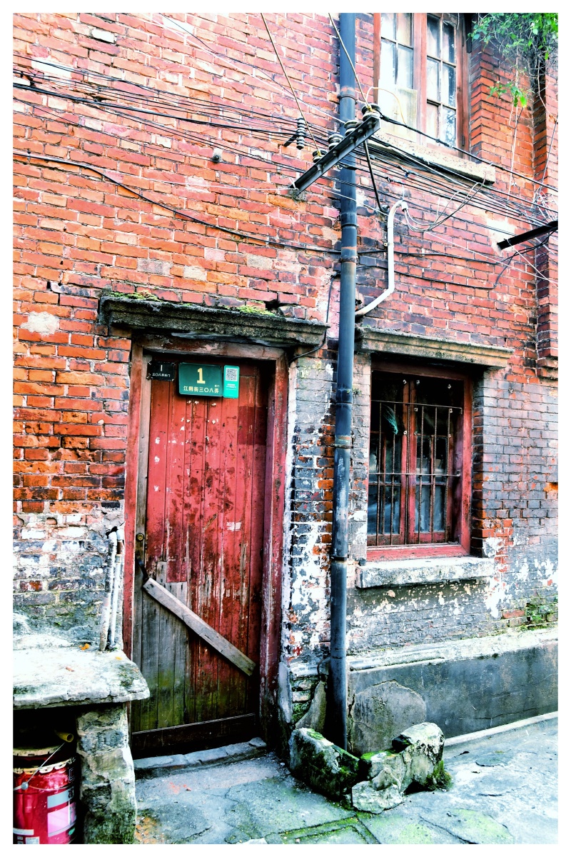 上海的弄堂石库门房子正在记忆里头渐渐消失