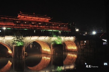 凤凰 夜色
