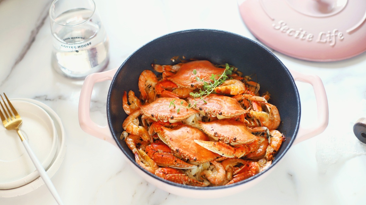 虾蟹煲珐琅锅 - 营养师一叶美食 - 图虫