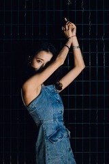 993468