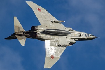 856579