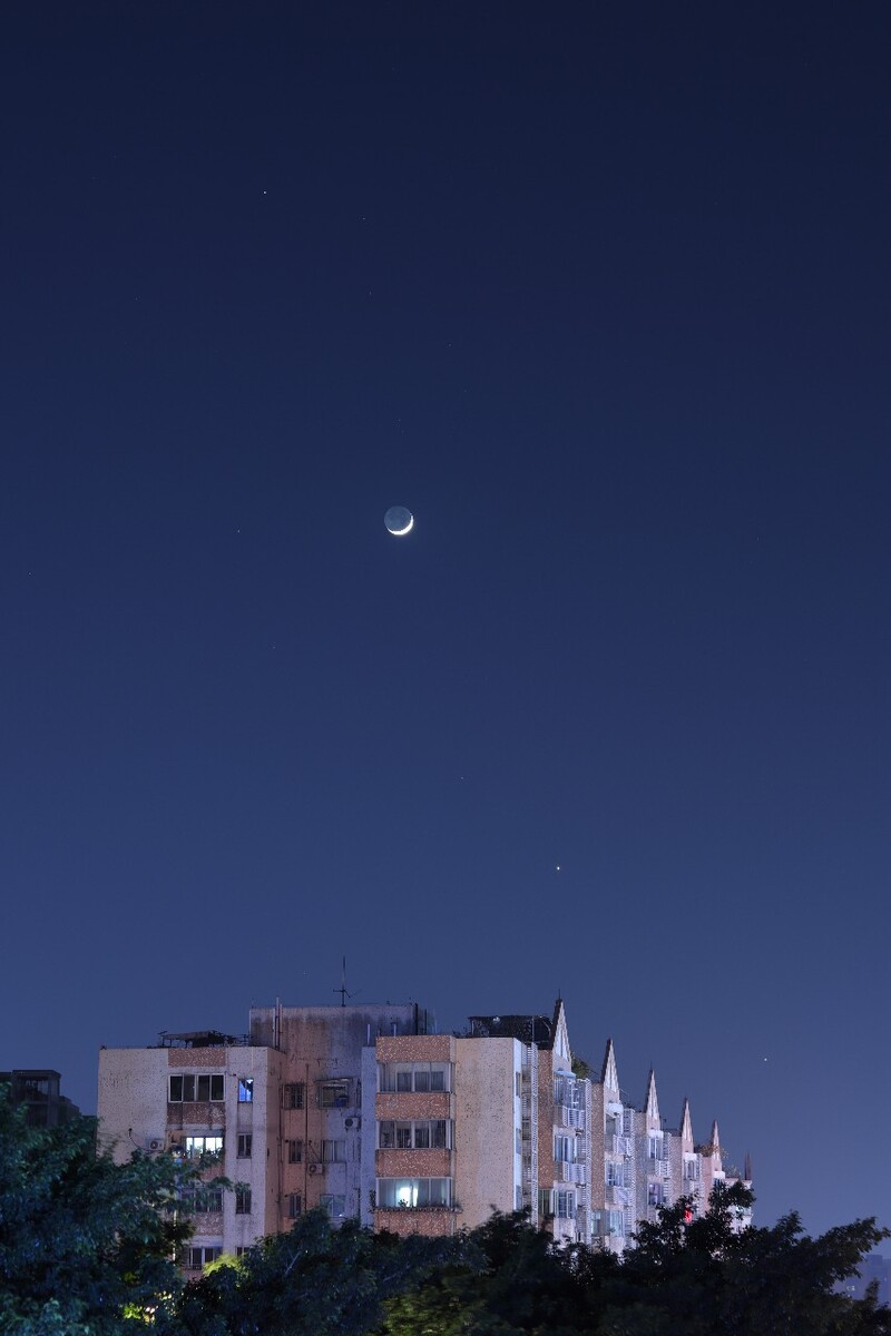 土星，月亮，金星，木星上演&quot;四星连珠&quot;。