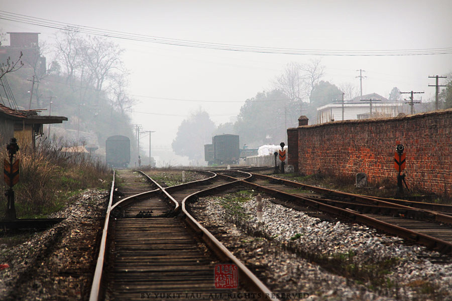 前方就是旧白石渡车站.