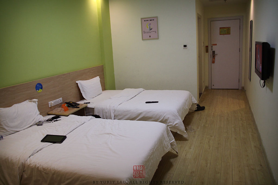 【TRAINS】八月的尾巴 初秋的湖南<一>
到了郴州，依舊選擇7天。這是我第二次住這家店了。