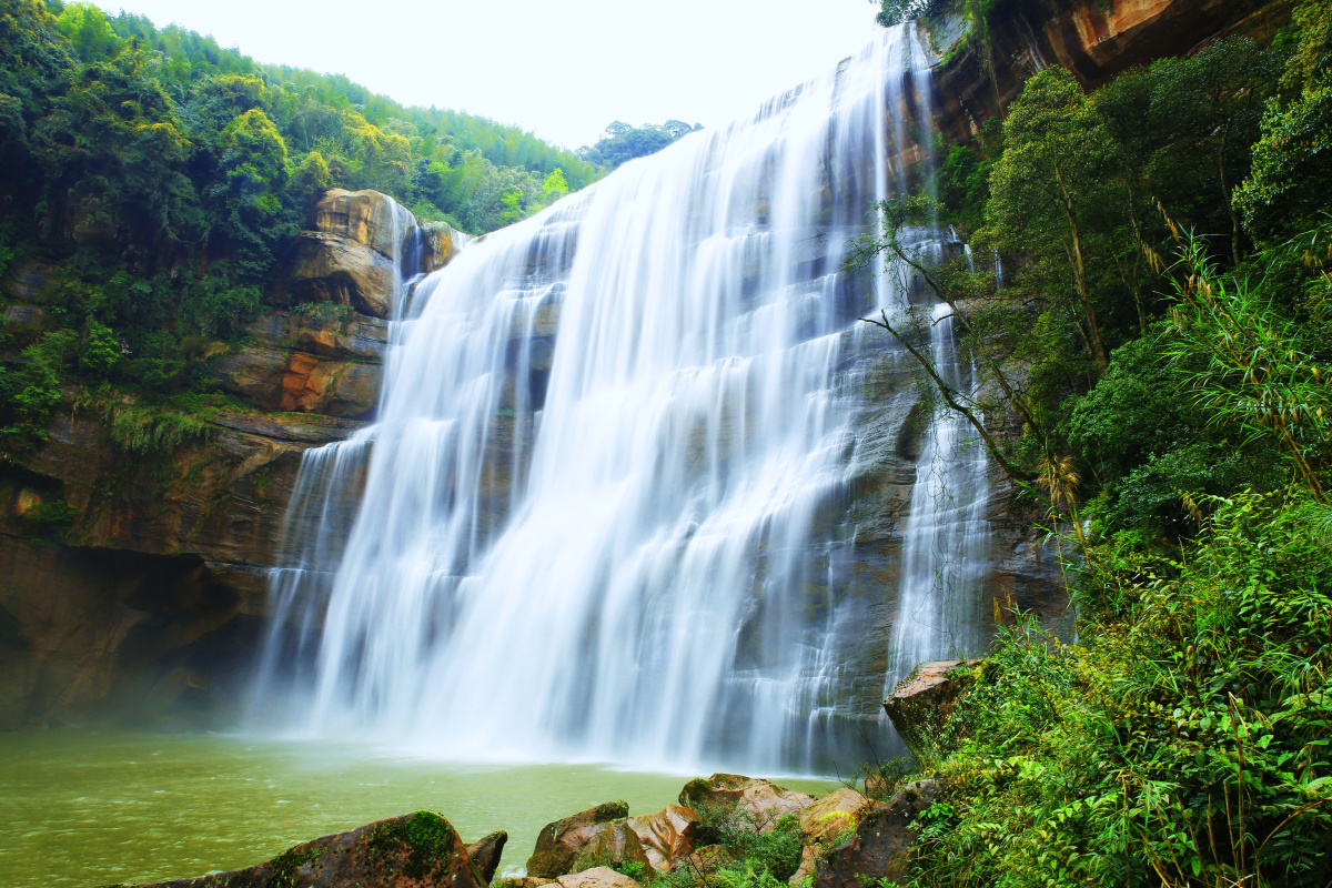 赤水丹霞大瀑布 - 永春的白桦林 - 图虫