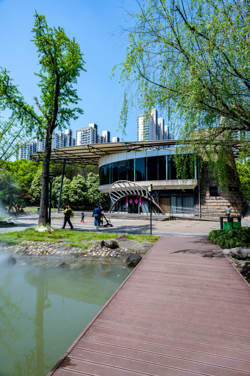 上海普陀苏州河梦清园环保主题公园春色