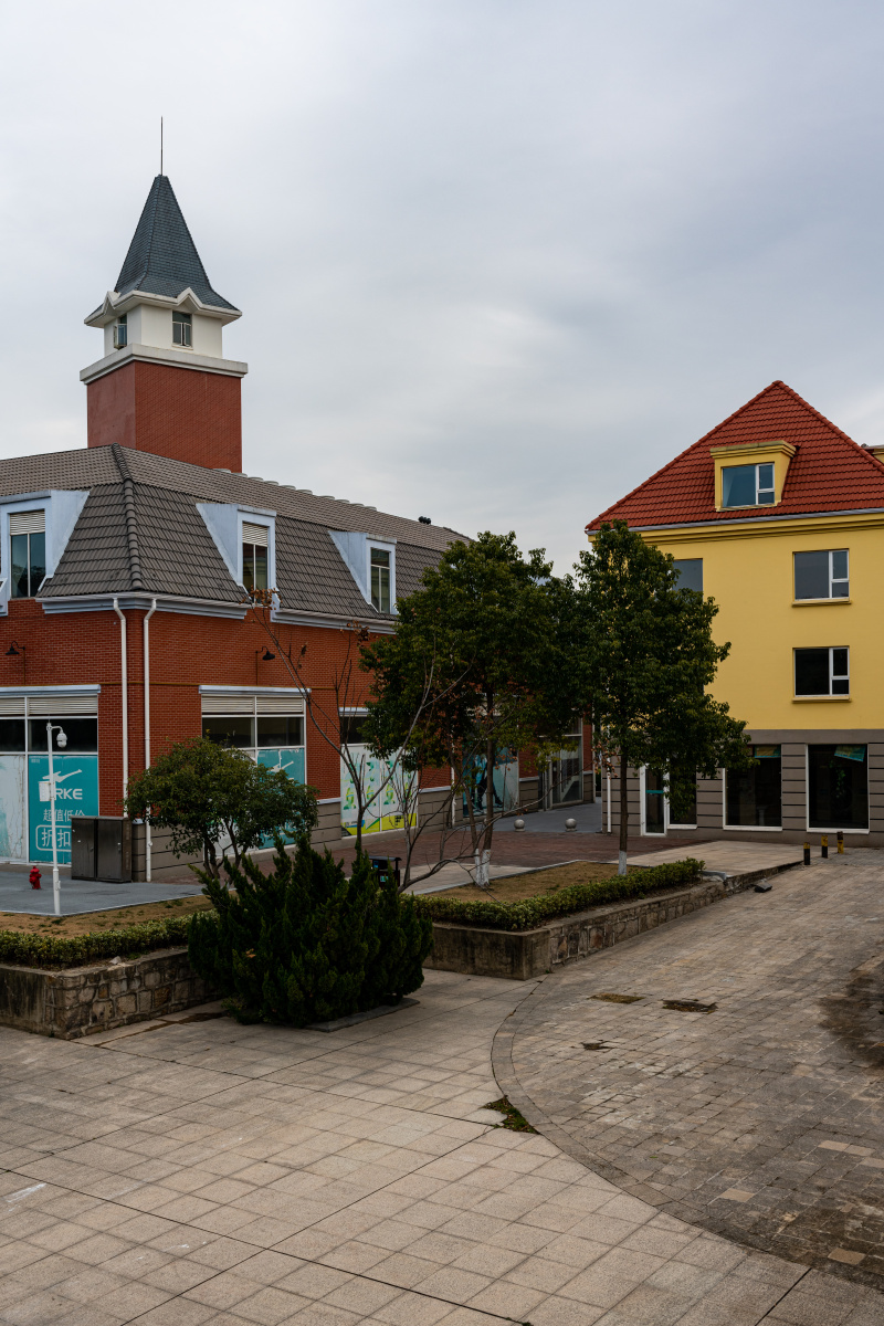 上海宝山罗店美兰湖美兰湖国际会议中心冬天的美兰湖畔美兰湖冬日风光