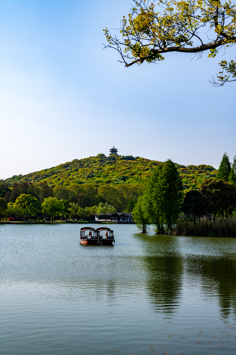 江苏无锡鼋头渚水景苑春色