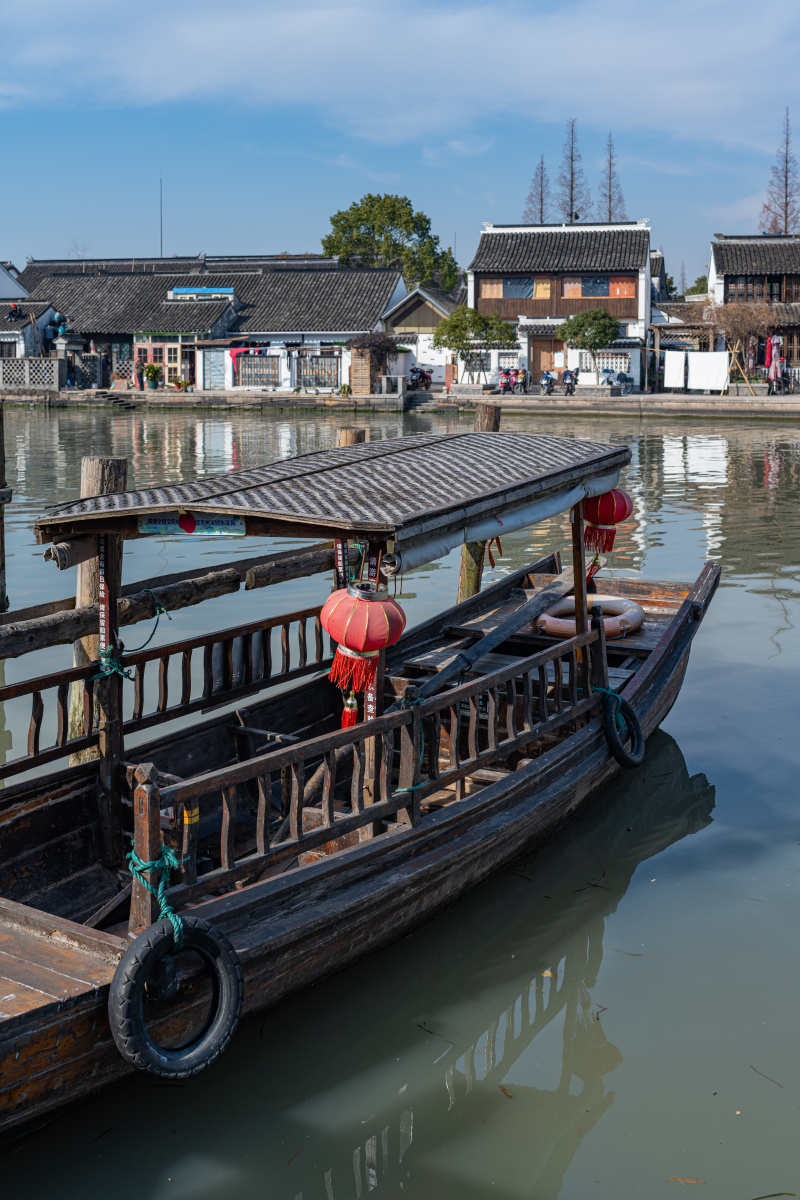 上海青浦朱家角古镇游船码头游船