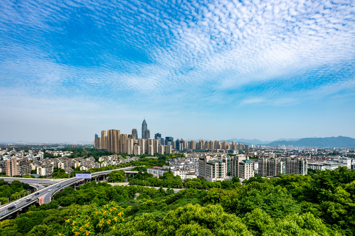 浙江绍兴城市风光戢山文笔塔上看绍兴