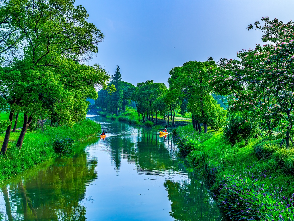 上海嘉北郊野公园河流游船