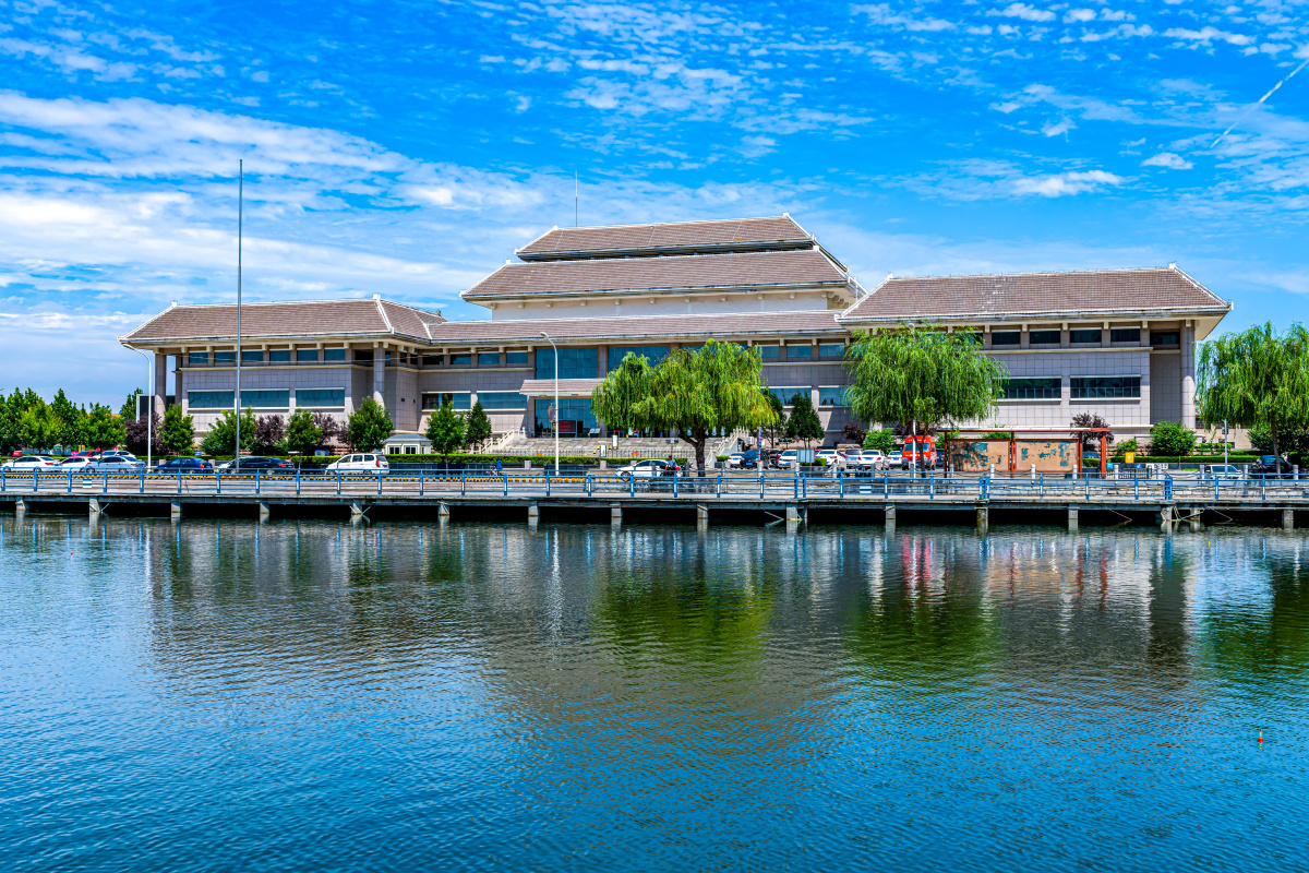 山东济宁邹城博物馆全景