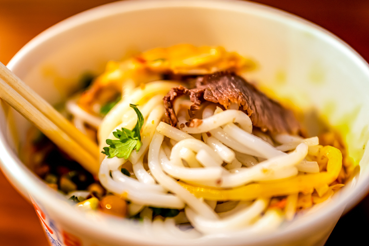 桂林米粉卤肉拌粉