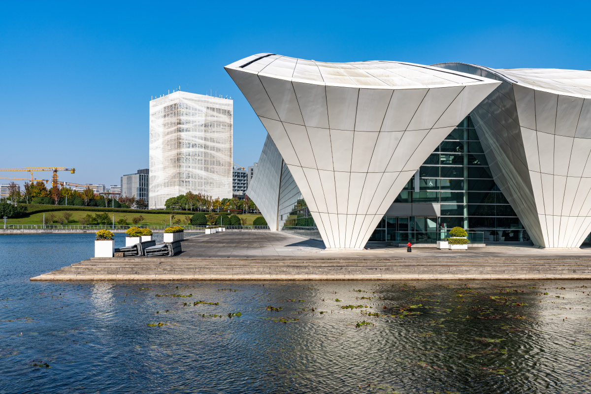 上海海上皇冠体育中心游泳馆建筑