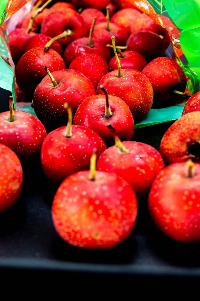新鲜的山楂水果红山楂