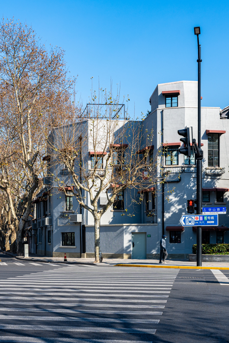 上海华山路街景地铁10号线