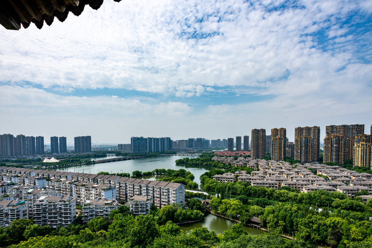 浙江绍兴城市风光戢山文笔塔上看绍兴