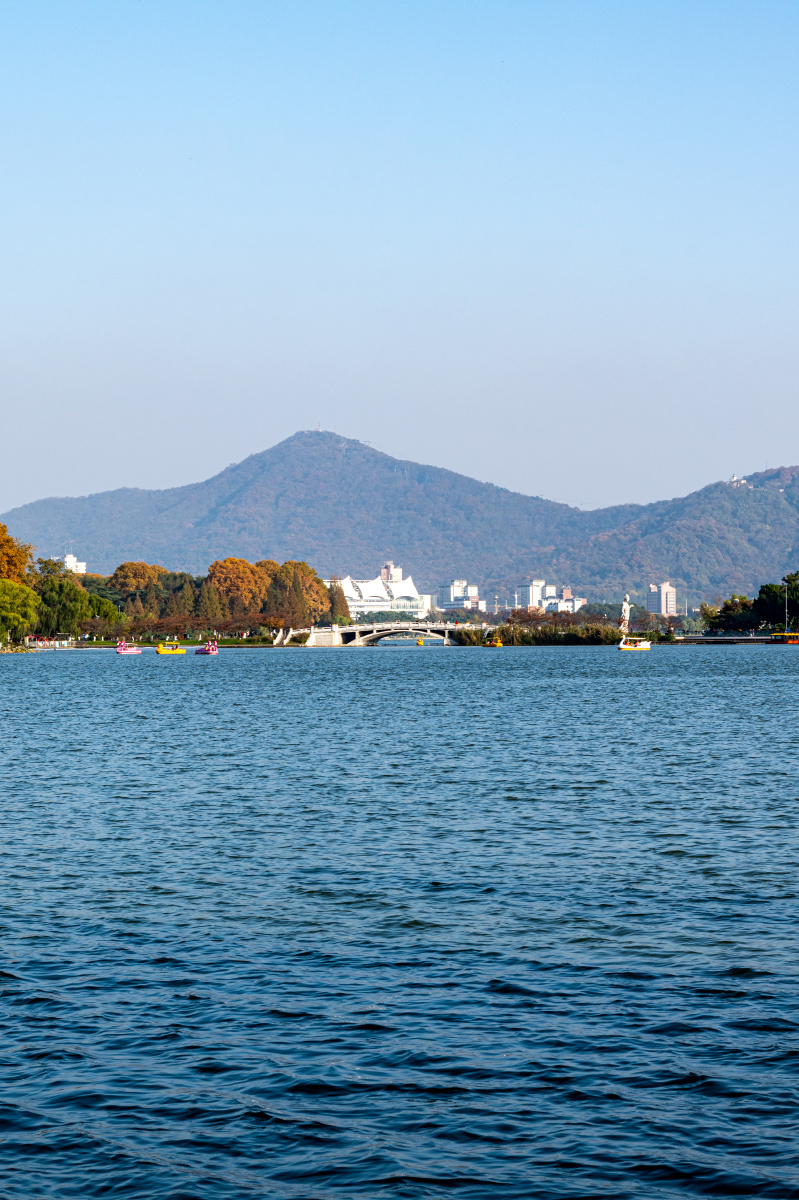 南京玄武湖秋色自然风光