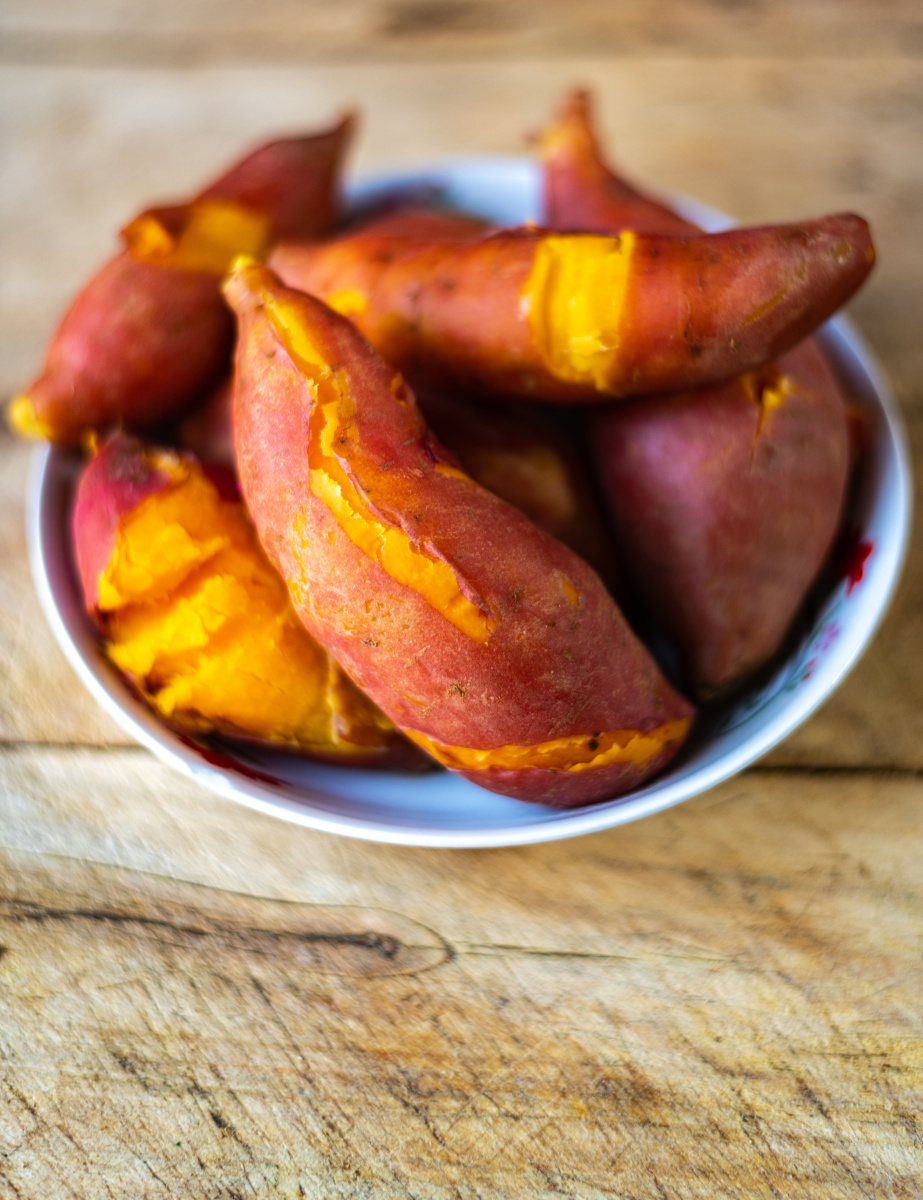 紫薯红薯的吃法煮熟的红薯地瓜芋头