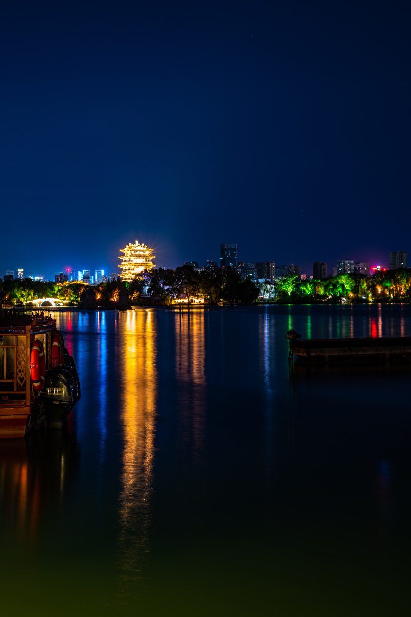 大明湖畔夜景 - 梦未止梦dreamcont - 图虫