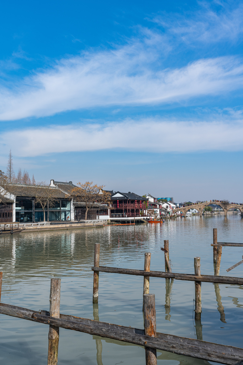 上海青浦朱家角古镇游船码头游船