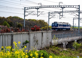 184709