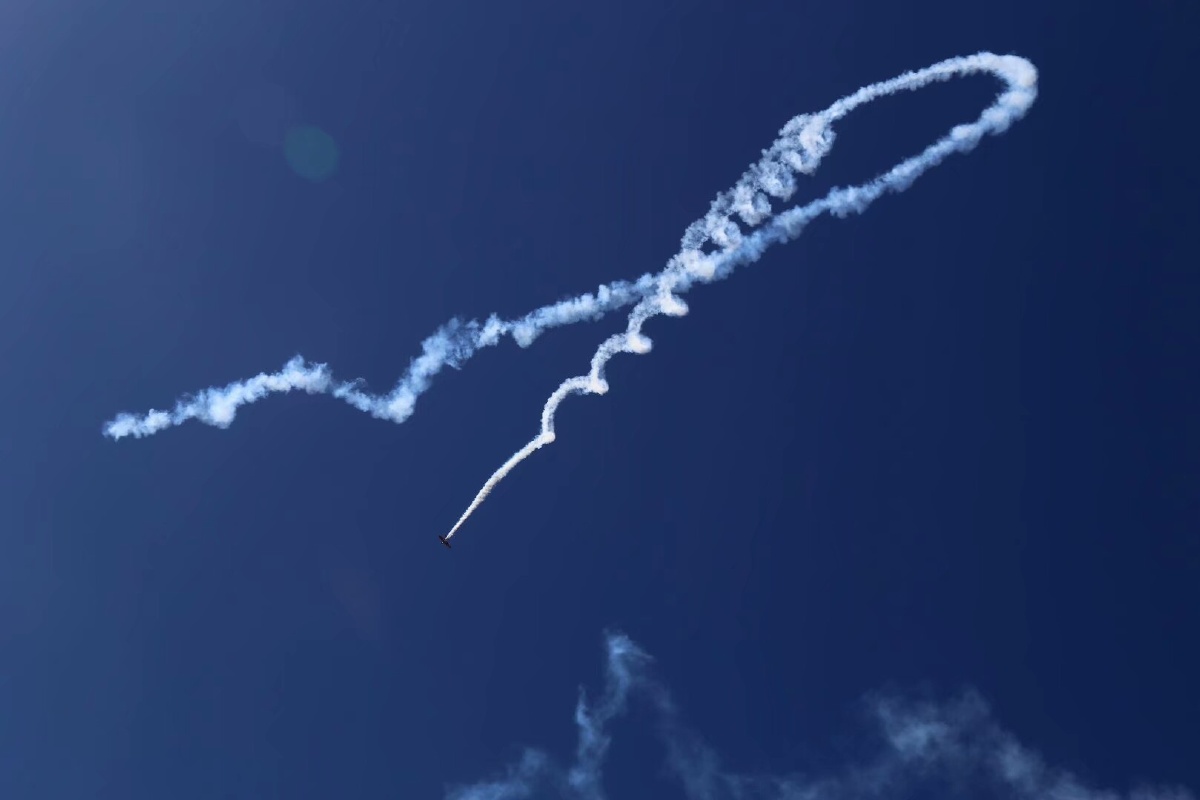 想飞上天,和云间燕并肩