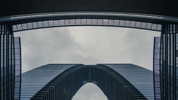 179074