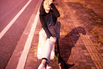 001