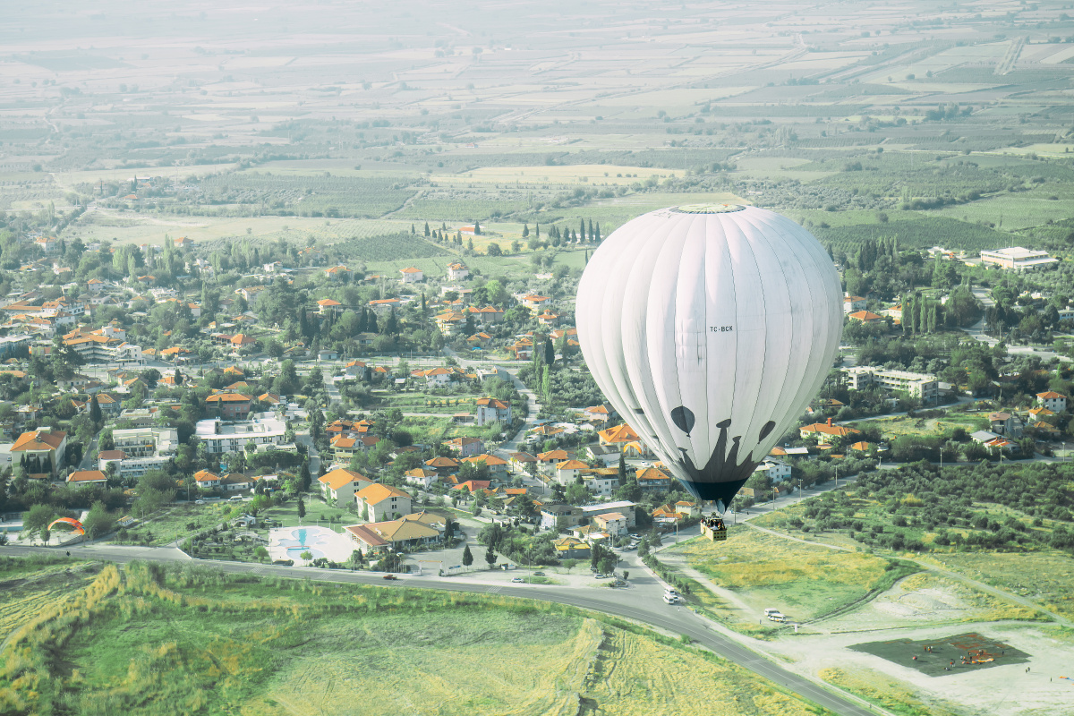 slinko土耳其棉花堡的热气球