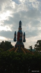 697113