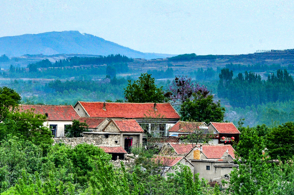 山村瓦房人家