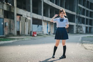 001