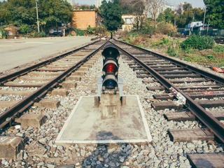 348598