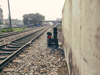 348608